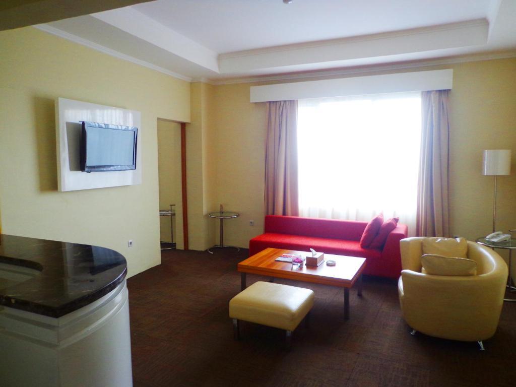 Sapadia Hotel Siantar Pematangsiantar Εξωτερικό φωτογραφία