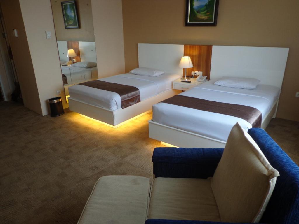 Sapadia Hotel Siantar Pematangsiantar Δωμάτιο φωτογραφία
